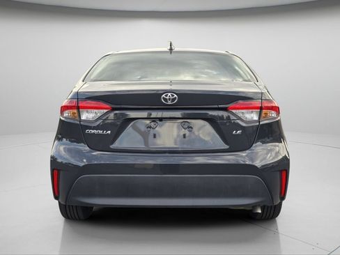 Used 2025 Toyota Corolla LE FWD image 18