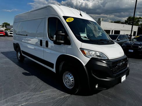 Used 2025 RAM ProMaster 2500 w/ Convenience Group FWD image 7
