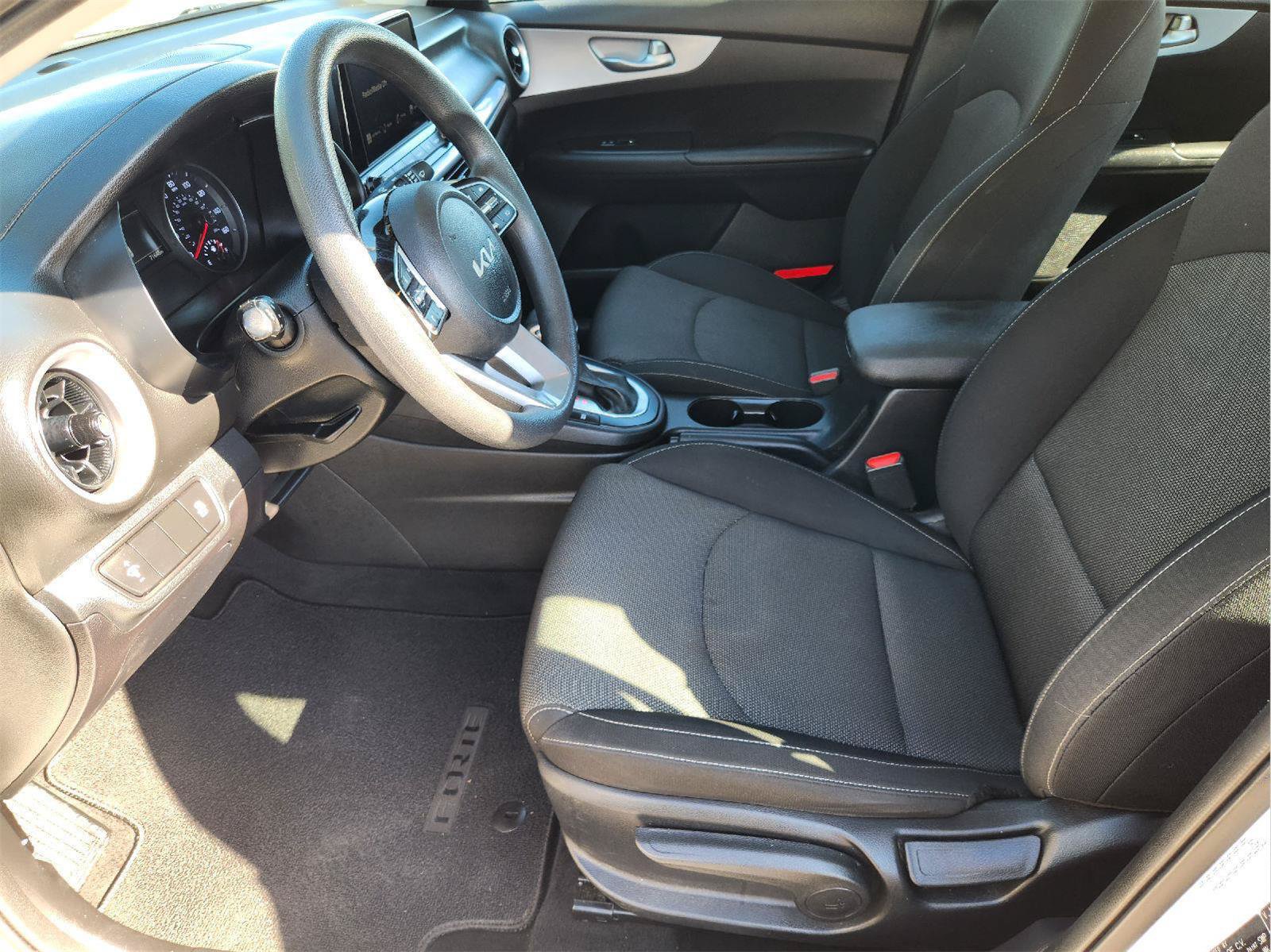 Used 2023 Kia Forte LXS FWD image 14