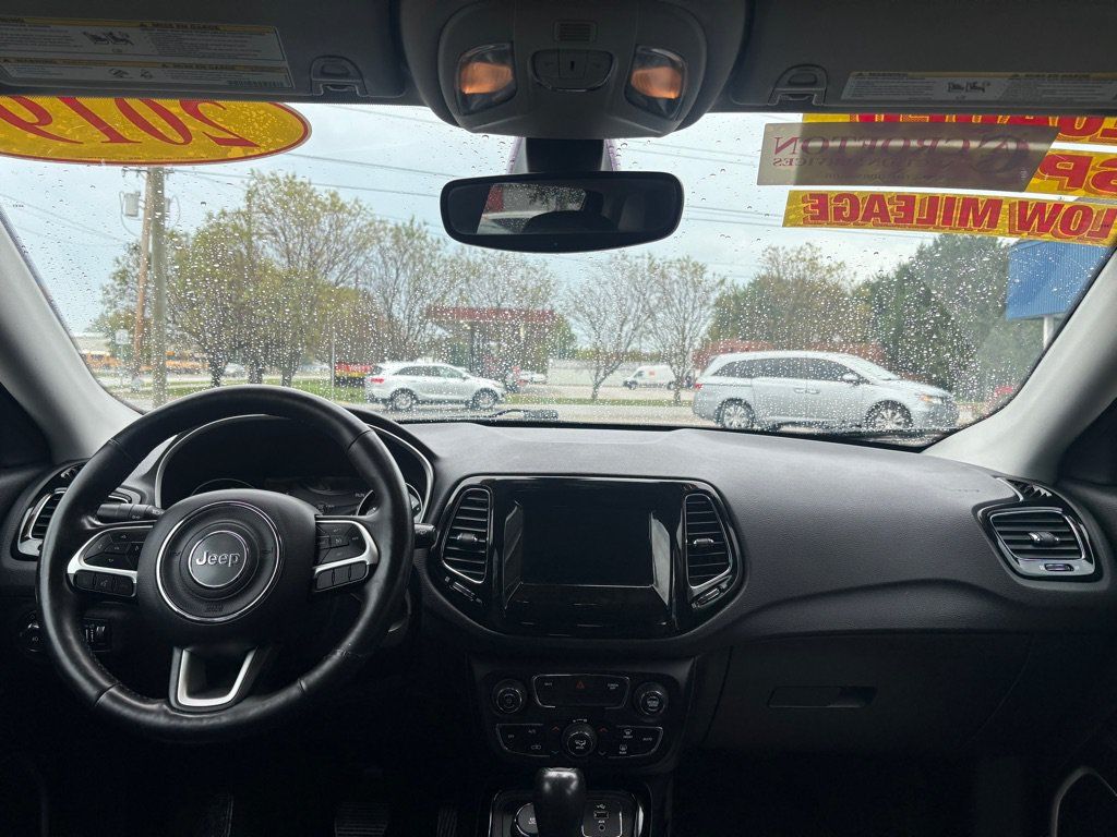 Used 2019 Jeep Compass Latitude AWD/4WD image 11
