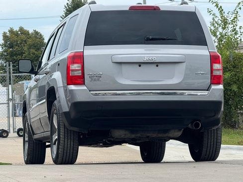 Used 2017 Jeep Patriot High Altitude image 12