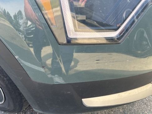 Used 2023 Kia Niro EX image 18