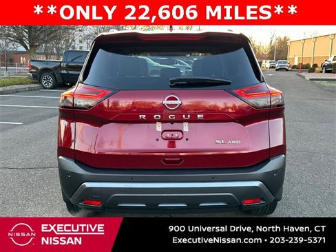 Certified 2023 Nissan Rogue SL image 3