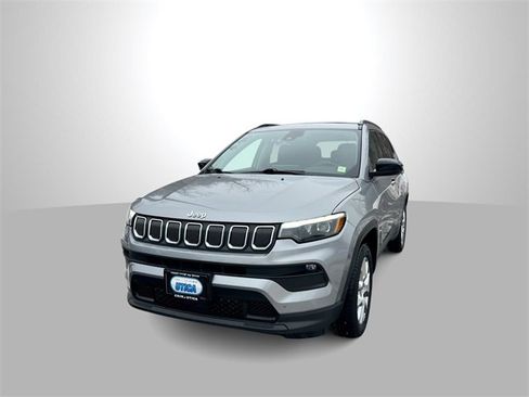 Used 2022 Jeep Compass Latitude w/ Sun and Sound Group image 1