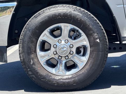 Used 2024 RAM 2500 Big Horn AWD/4WD image 15