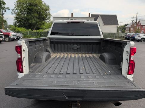 Used 2021 Chevrolet Silverado 2500 LTZ w/ Z71 Off-Road Package AWD/4WD image 25