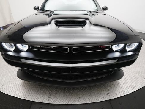 Used 2023 Dodge Challenger R/T w/ Plus Package image 21