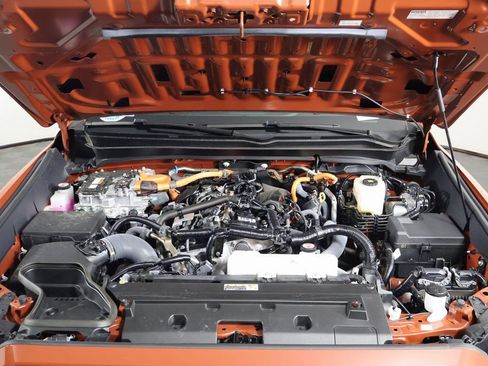 Used 2025 Toyota Tacoma TRD Sport w/ TRD Sport Upgrade Package AWD/4WD image 15