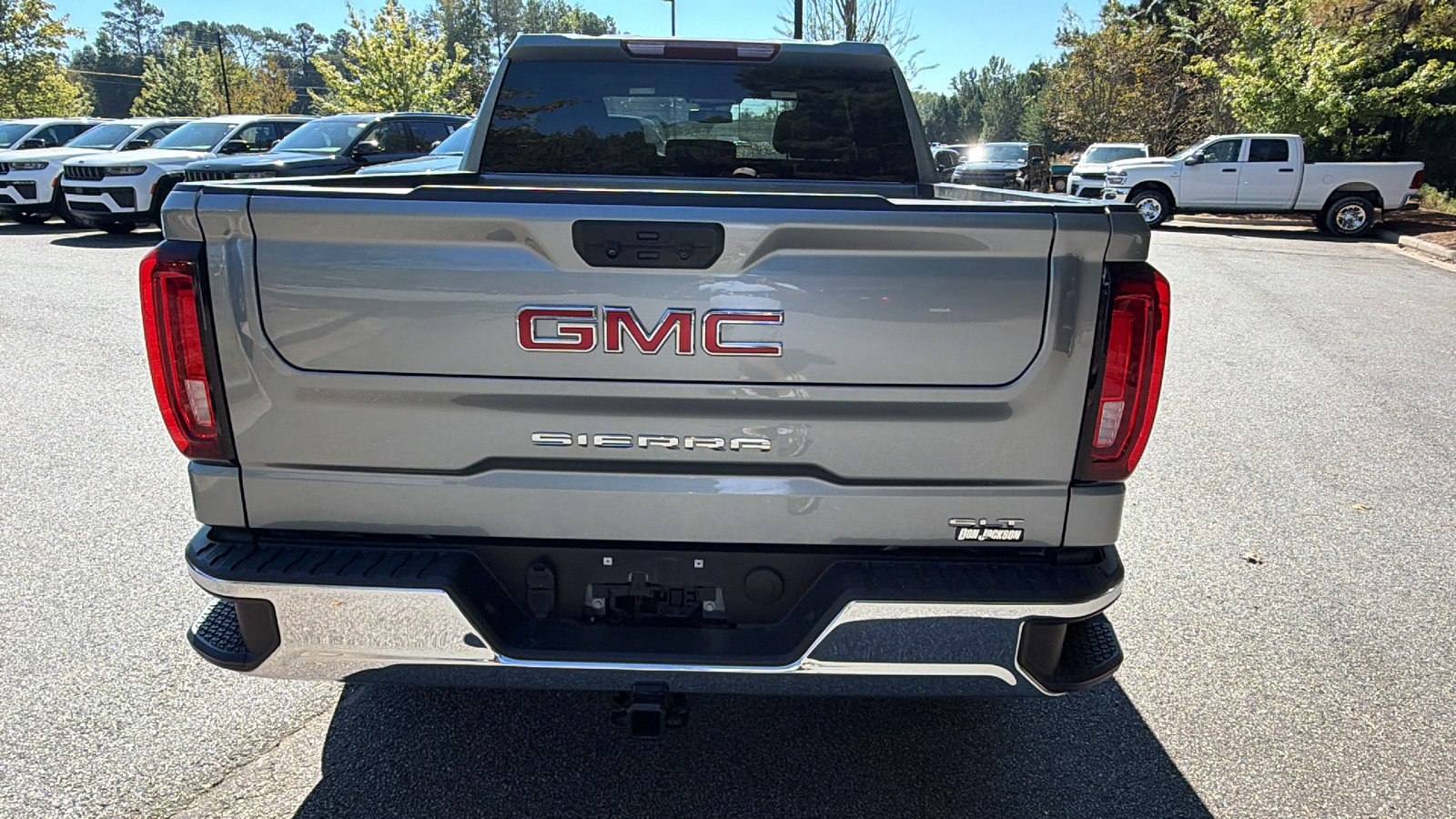 Used 2025 GMC Sierra 1500 SLT AWD/4WD image 9
