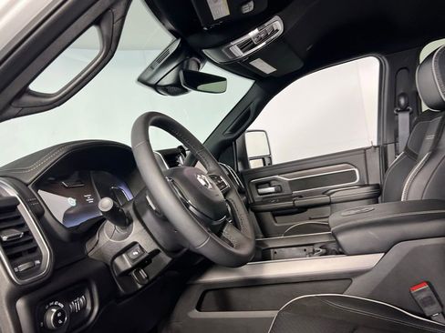 Used 2025 RAM 2500 Laramie image 21