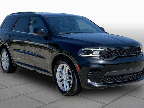 Used 2024 Dodge Durango GT RWD image 3