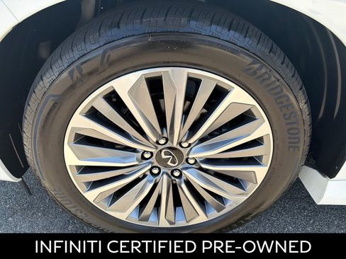 Certified 2025 INFINITI QX80 Sensory AWD/4WD image 16