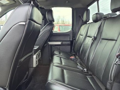 Used 2020 Ford F150 Lariat w/ Equipment Group 502A Luxury AWD/4WD image 16