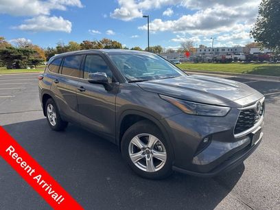 Used 2022 Toyota Highlander LE