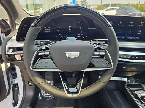 New 2026 Cadillac Lyriq Luxury AWD/4WD image 24