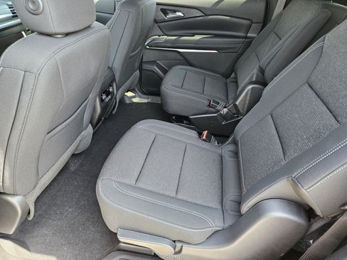 New 2026 Chevrolet Traverse LT FWD image 19