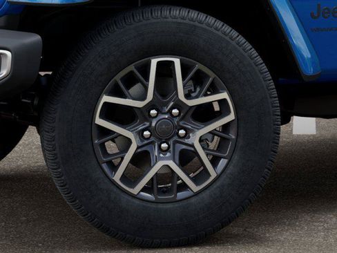 New 2026 Jeep Wrangler Unlimited Sahara AWD/4WD image 36
