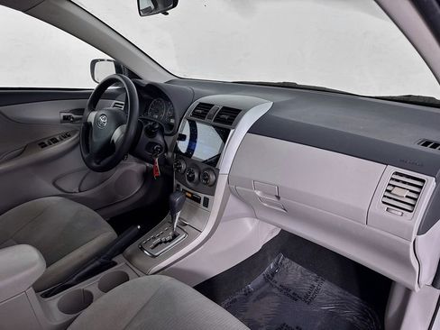 Used 2011 Toyota Corolla LE image 28
