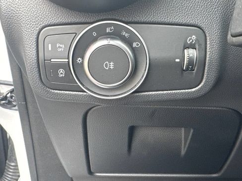 Used 2023 Alfa Romeo Stelvio Veloce AWD/4WD image 39