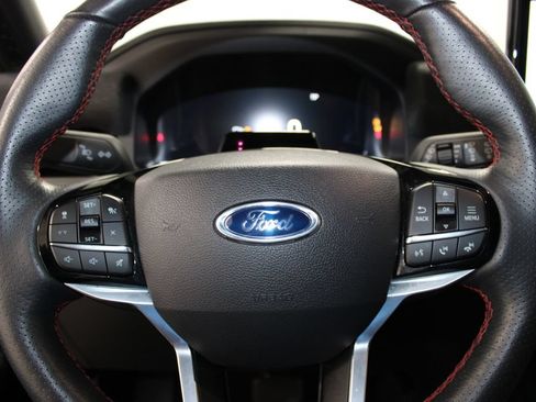 Used 2025 Ford Explorer ST-Line AWD/4WD image 41