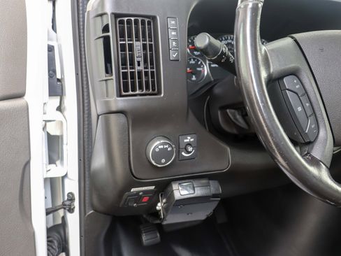 Used 2020 Chevrolet Express 3500 w/ Power Convenience Package image 24