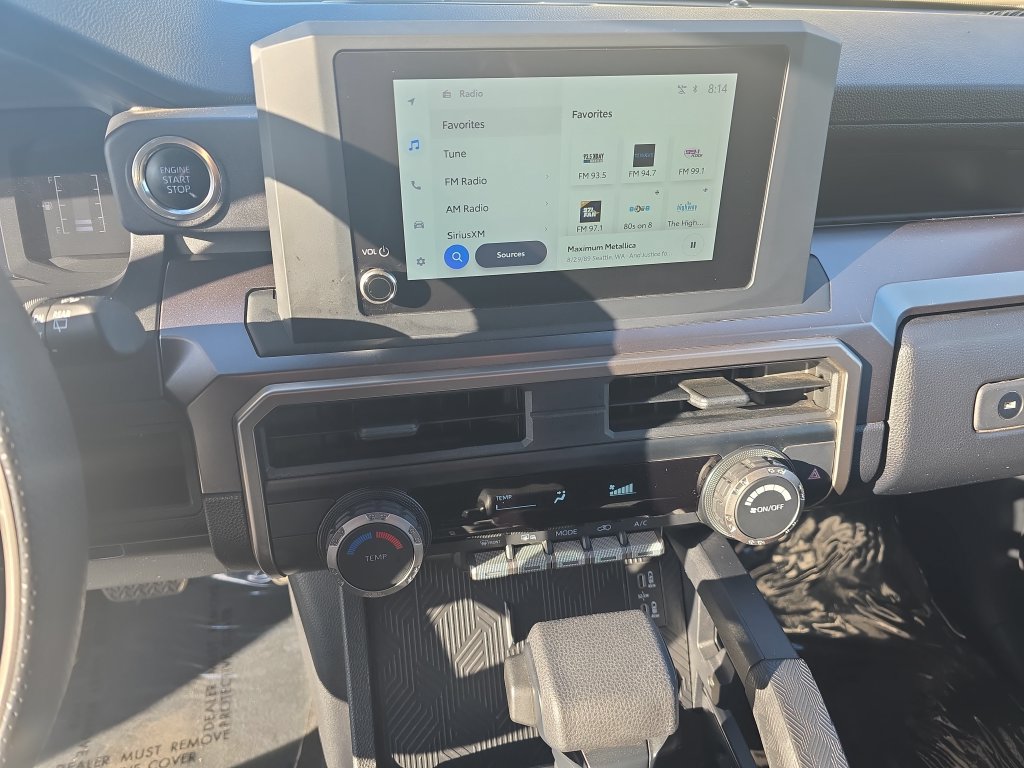 Used 2025 Toyota 4Runner SR5 AWD/4WD image 16