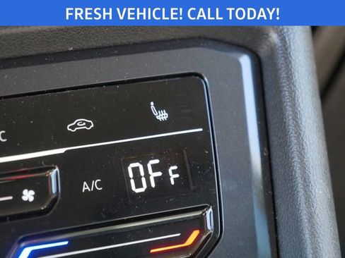 Certified 2023 Volkswagen Tiguan SE image 31