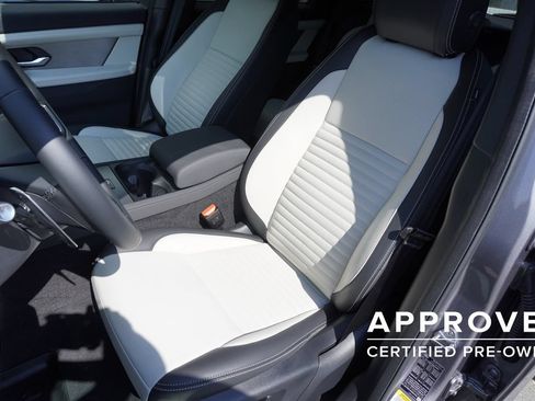 Used 2025 Land Rover Discovery Sport Dynamic SE AWD/4WD image 20