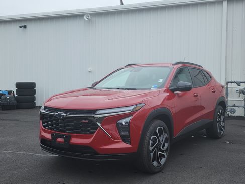 New 2026 Chevrolet Trax RS w/ Driver Confidence Package FWD image 1