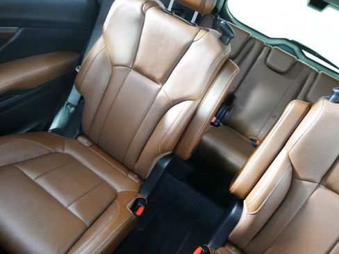 Used 2020 Subaru Ascent Touring w/ Popular Package #3 image 12