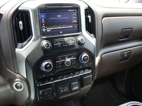 Used 2021 Chevrolet Silverado 2500 LT w/ Convenience Package AWD/4WD image 26
