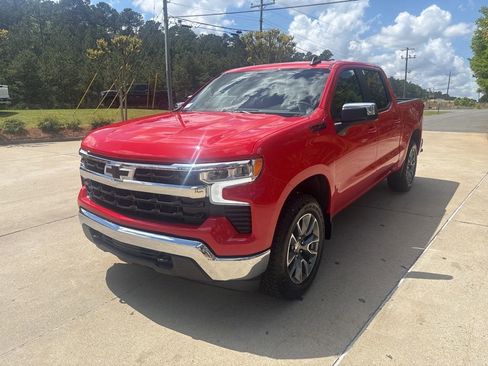 New 2026 Chevrolet Silverado 1500 LT w/ Z71 Off-Road Package AWD/4WD image 3