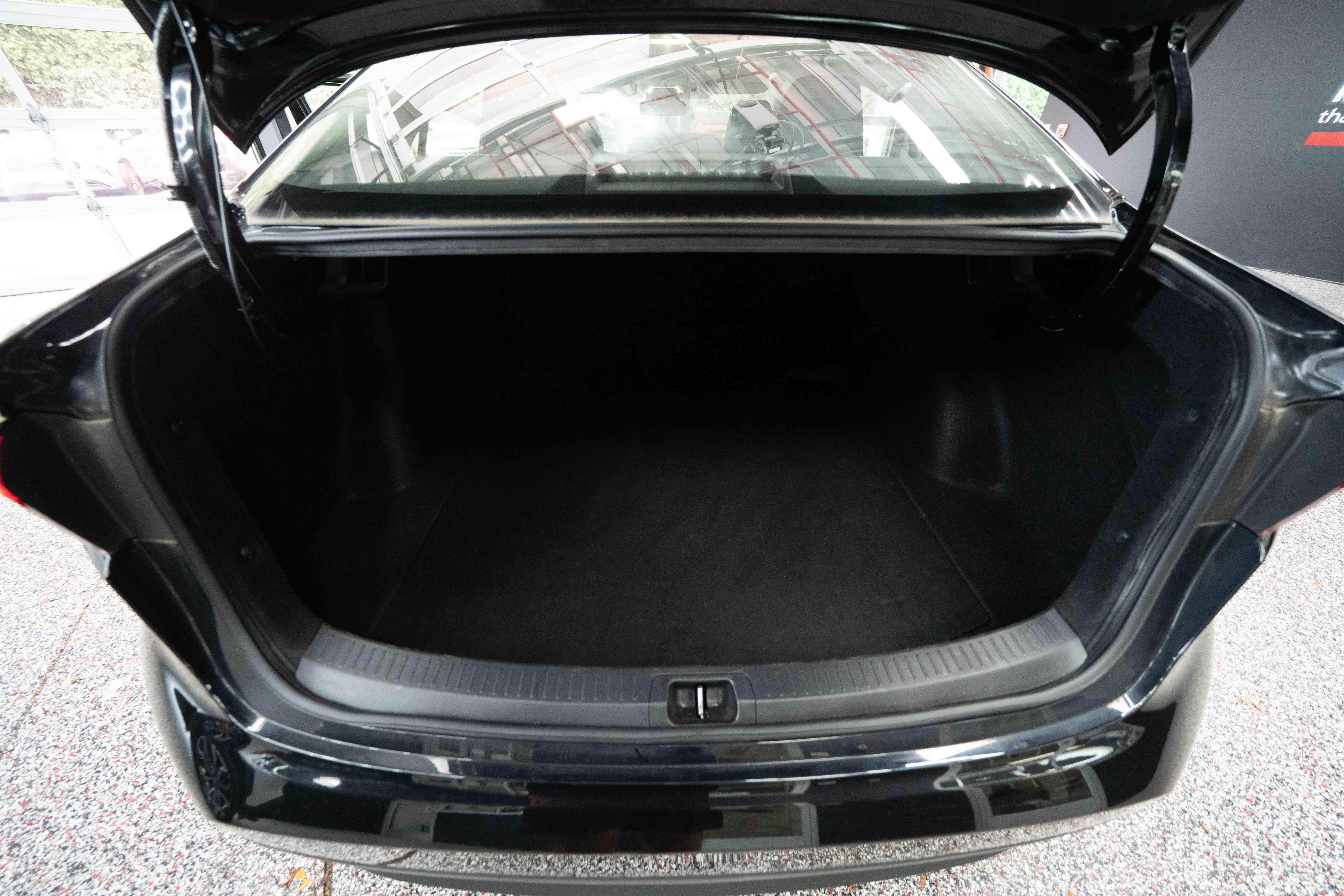 Used 2024 Toyota Corolla LE FWD image 27