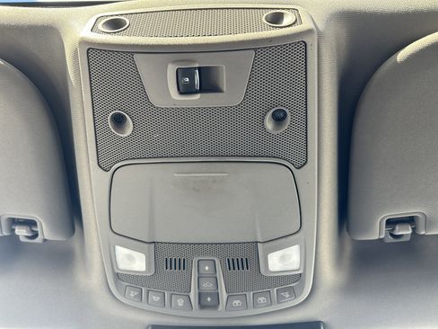 Used 2019 Ford F150 Lariat w/ Equipment Group 502A Luxury image 23