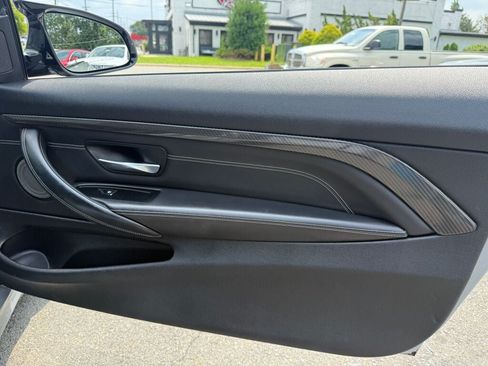 Used 2020 BMW M4 Convertible w/ Competition Package RWD image 33