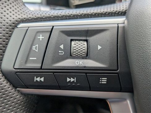 New 2025 Mitsubishi Outlander SE image 16