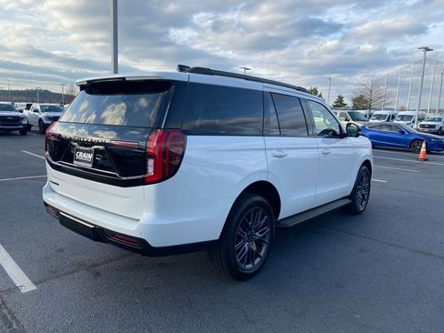New 2026 Ford Expedition Platinum w/ Stealth Appearance Package AWD/4WD image 7