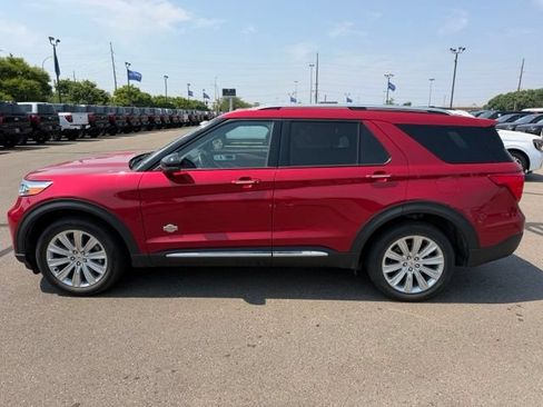 Certified 2021 Ford Explorer King Ranch w/ Premium Technology Package AWD/4WD image 7