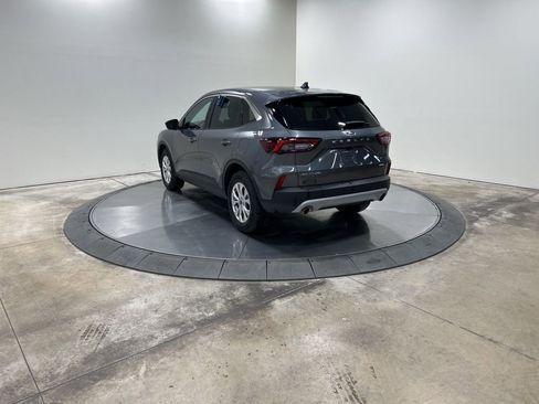 Certified 2023 Ford Escape Active w/ Tech Pack #2 image 9