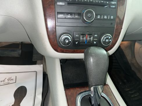 Used 2008 Chevrolet Impala LT w/ Luxury Edition Package image 19