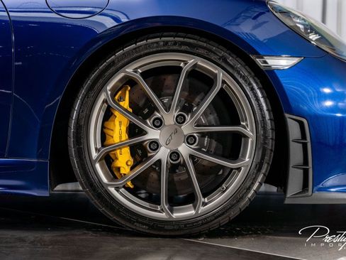 Used 2020 Porsche 718 Cayman GT4 image 21