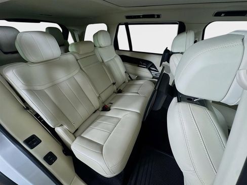 Used 2023 Land Rover Range Rover Long Wheelbase Autobiography image 30