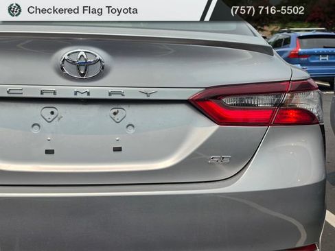 Used 2024 Toyota Camry SE FWD image 7