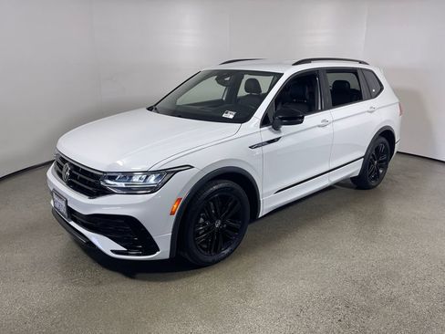 Used 2022 Volkswagen Tiguan SE R-Line image 7