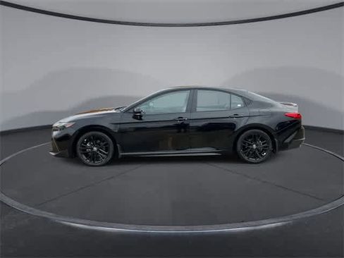 Certified 2025 Toyota Camry SE image 5