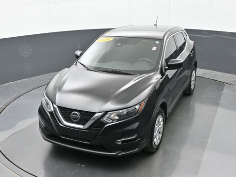 Used 2020 Nissan Rogue Sport S image 35