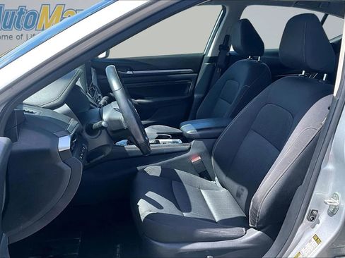 Used 2023 Nissan Altima 2.5 SV w/ SV Premium Package AWD/4WD image 27
