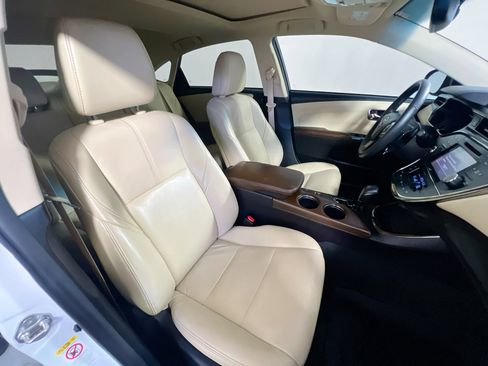 Used 2018 Toyota Avalon XLE Premium image 31