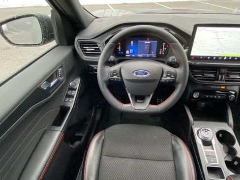 Used 2023 Ford Escape ST-Line w/ Tech Pack #1 image 29