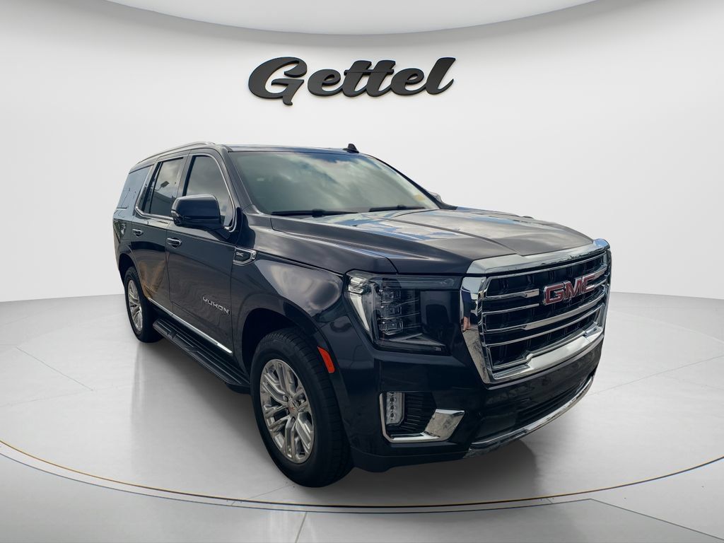 Used 2024 GMC Yukon SLT w/ SLT Luxury Package RWD image 2